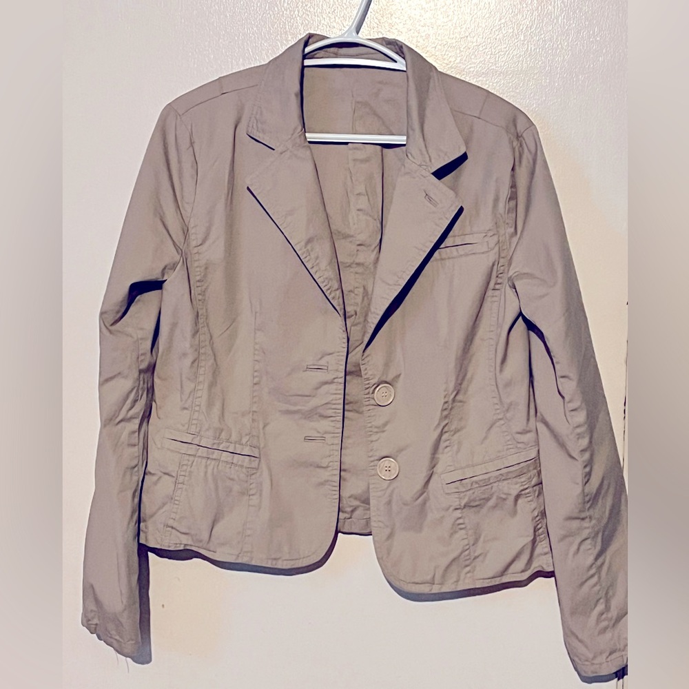 Medium tan spring jacket